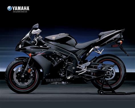 2005 R1 Raven Studio Shot Yamaha Bikes Yamaha Motorcycles Yamaha R6