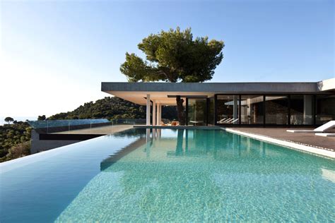 Discover The 30 Best Houses With Infinity Edge Plunge Pools
