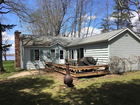 Charming Big Manistique Lake Cottage In Michigans Beautiful Upper