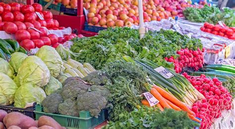 Vegetable at the Market Place Stock Image - Image of sell, fruits
