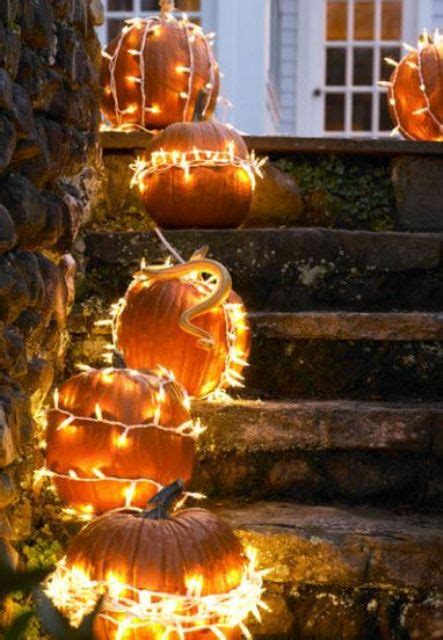 26 Cozy Fall Décor Ideas With Lights Shelterness
