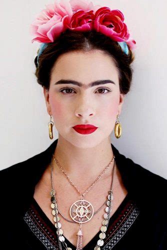 Frida kahlo's paintings became a significant contribution to international feminism, encouraging a large proportion of artworks by frida kahlo are unavailable for loan outside of mexico, and this has. Tutoriels de coiffures d'Halloween très faciles et idées ...