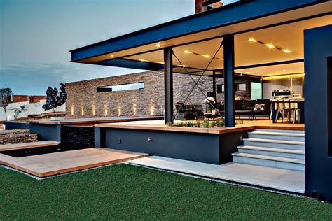Boz House Luxury Villa - Mooikloof Heights, Pretoria ...