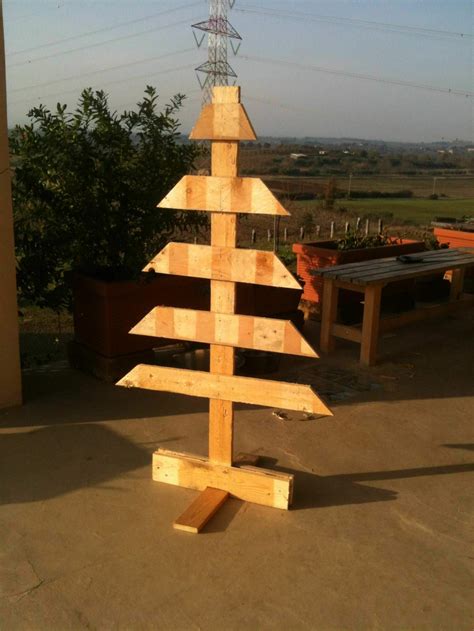 Pallet Wood Christmas Projects Pallet Christmas Tree Wood Diy Pallets