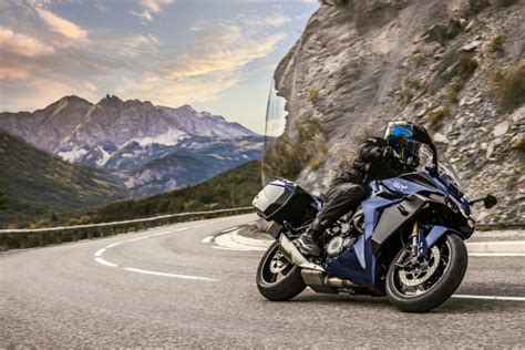 Suzuki Unveils New Gsx S1000gt Topcarnews