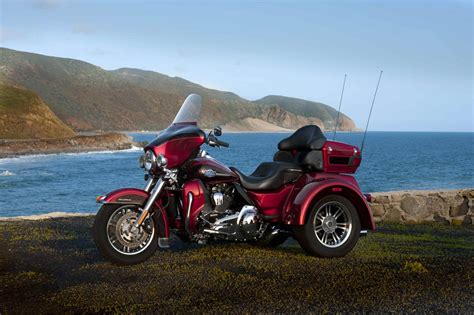 For example, a 2021 heritage classic in vivid black with an msrp of $18,999, 10% down payment and amount financed of $17,099.10, 60 month repayment. HARLEY DAVIDSON Tri Glide Ultra Classic specs - 2011, 2012 ...