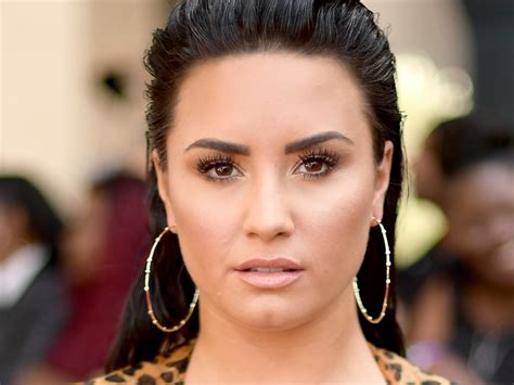 Demi Lovato Fans Defend Her After Hacker Leaked Alleged Nude Photos