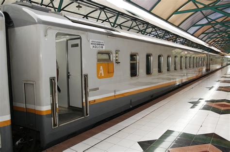 Kelas api untuk tipe a adalah jenis kebakaran yang disebabkan dari bahan biasa yang mudah untuk terbakar seperti kayu, kertas, pakaian dan sejenisnya. Kenali Dulu Kelas Kereta Api Sebelum Membeli Tiket - Lisna ...