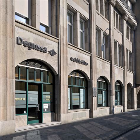 Cash in your gold benefit from the high gold price and sell your gold easily and safely at degussa. Cologne | Degussa Goldhandel