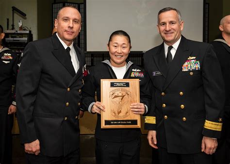 Esg 7 Sailor Selected 7th Fleet Sailor Of The Year Expeditionary Strike Group Seven News