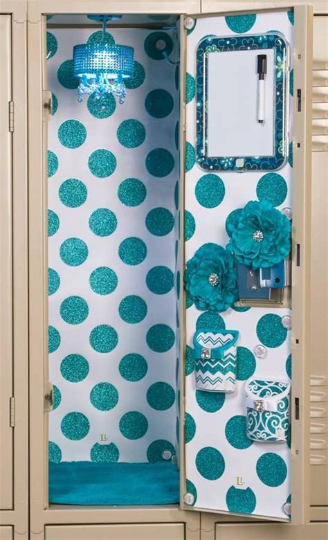 DIY Locker Blue Polkadot Behang Whiteboard En Bloemmagneten Iets Voor Jou Pimpjekl