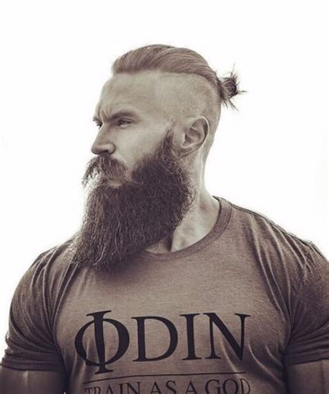 It can also look very fashionable and chic. 45 Cool and Rugged Viking Hairstyles | MenHairstylist.com