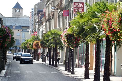 Tarbes Centre Ville Là Où Vivait Carmen Tarbes Ville Street View