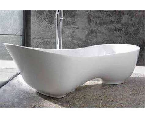 Also learned how long to let the cleaning supplies run through your system. Clear Glass Bathtub: Wasauna Whirlpool for Two