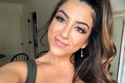 Lena The Plug Height Weight Age Lena Nersesian Wiki Biography Net Worth Haatto Foreign
