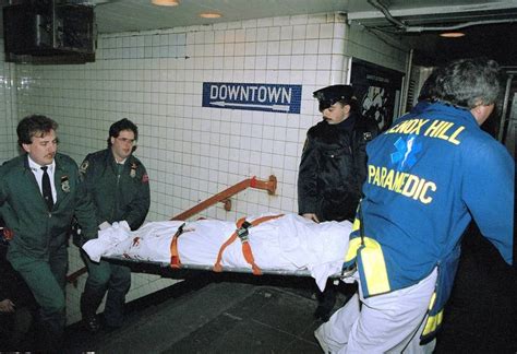 26 disturbing pictures from new york subway history new york subway ny subway subway train