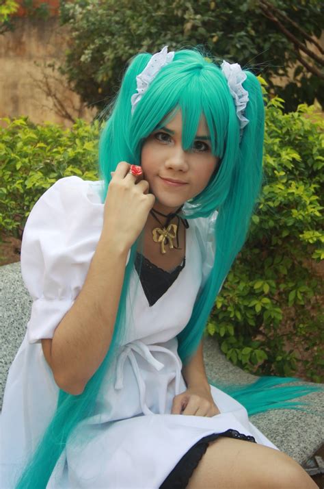 sakura amai cosplayer ensaio cosplay miku hatsune versão world is mine