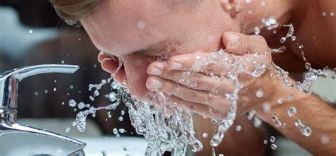 Top 7 Face Washes For Indian Men For Every Skin Type