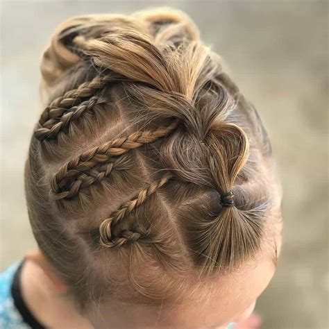 Presenting top spiky hairstyles for if you're looking for a fun, carefree style with a bit of an attitude, then spiky hairstyles may be your new. Hairstyles for Girls 2020: 5 Age Group Choices (67 Photos+Videos)