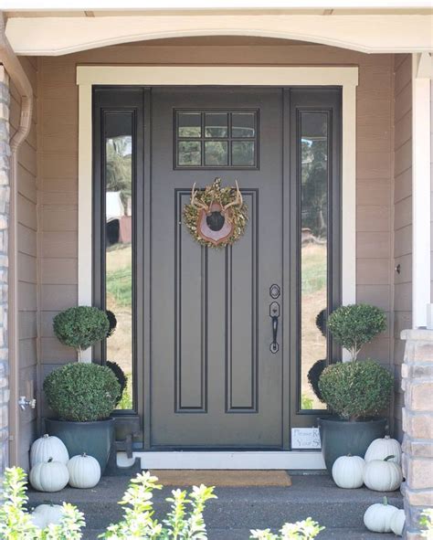 Sherwin Williams Tricorn Black House In 2019 Painted Front Doors