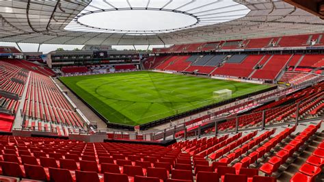 Bayer 04 leverkusen fußball gmbh ceo: Bayern Leverkusen Stadion