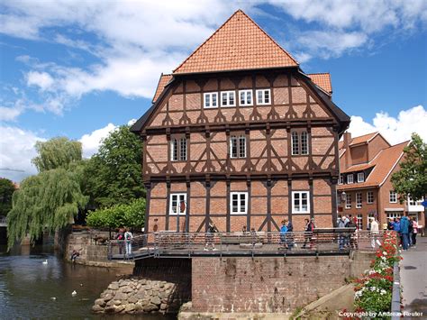 Im obergeschoss des patrizierhauses aus dem jahr 1565 lebten von 1822 bis 1826 die eltern des dichters heinrich heine. Lüneburg Foto & Bild | architektur, profanbauten ...