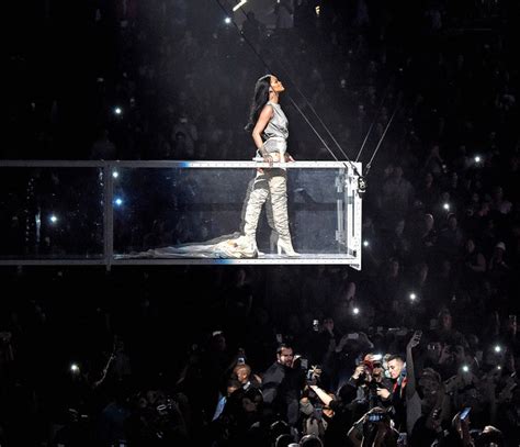 Rihanna’s Anti Tour Subdued But Still Ready To Party Vanity Fair