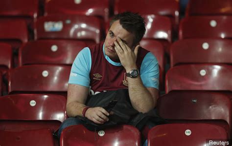 West Ham Fan Crying Blank Template Imgflip