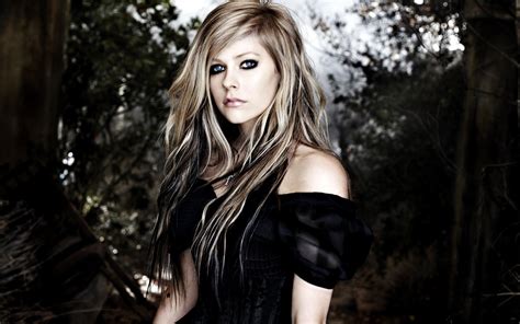 Wallpaper Forest Long Hair Dress Black Hair Avril Lavigne Supermodel Girl Beauty Lady
