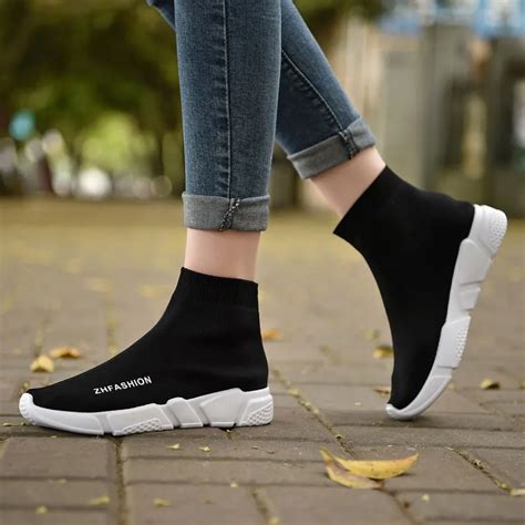 Light High Top New Breathable Flying Socks Shoes Women Sports Elastic