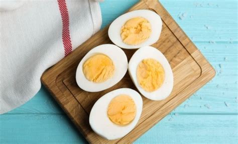 Esta es la mejor forma de hacer huevos duros fáciles de pelar