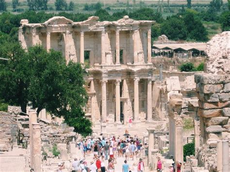 Visiting The Ancient City Of Ephesus In Turkey A Rai Of Light