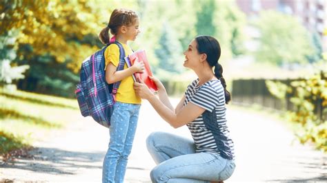 Tips Para Mamás ¿cómo Hacer Más Fácil El Regreso A Clases Lifestyle