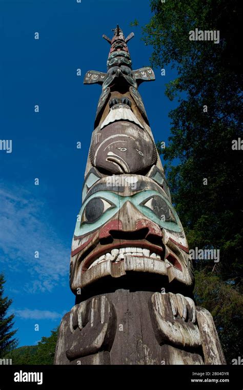 Tlingit Totem Pole Pole On The Point At The Totem Bight State