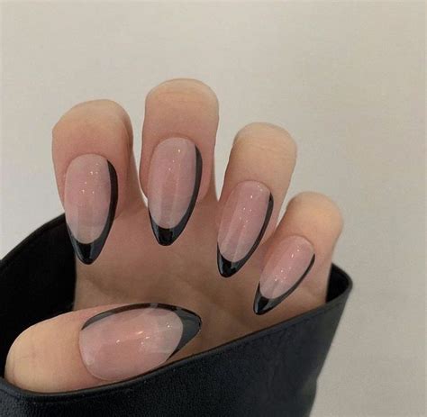 Pin By Hafsa On Nails Minimalist Nails Nail Inspo Stylish Nails