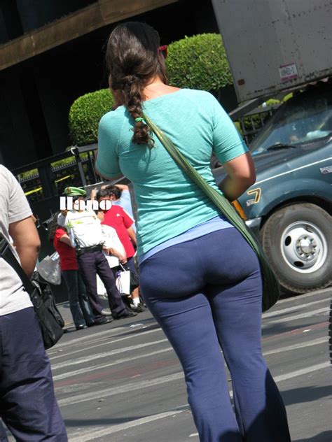 big round ass pawg in yoga pants divine butts women celebrity pinterest yoga pants