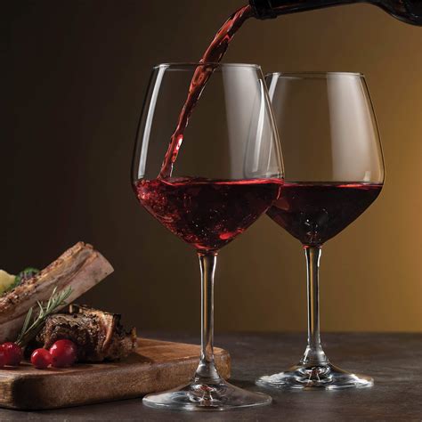 How To Choose The Right Glass For Red Wine