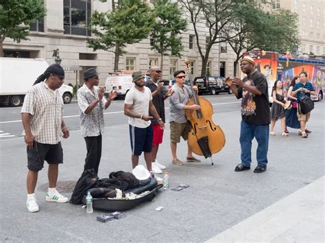 People And Street Performers Stock Editorial Photo © Membio 133690848