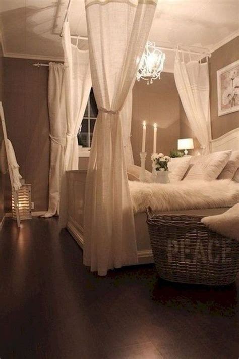 Romantic Diy Bed Canopies On A Budget The Budget Decorator