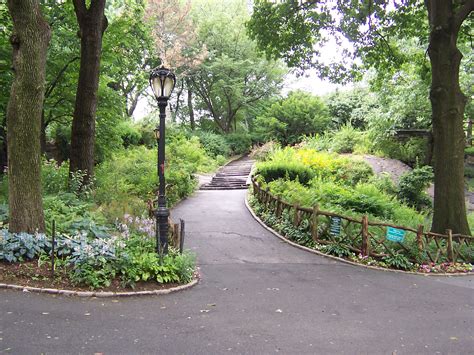 It will adopt a green park community concept in urban living Shakespeare Garden