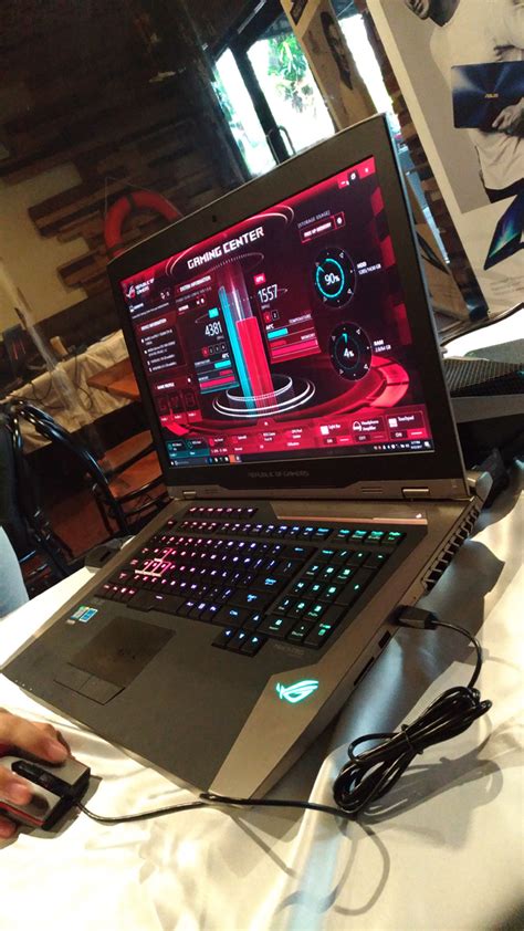 10 laptop gaming termahal 2019 harga hingga 60 juta ke atas. Lebih Dekat Dengan Asus ROG GX800, Laptop Gaming Seharga Mobil - blackxperience.com