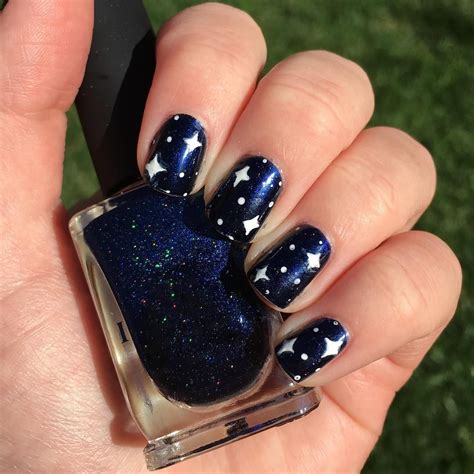 Awesome 25 Cool Star Nails Design Get Ready To Flaunt Your Style