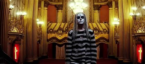 A horror film by director rob zombie, who described it as if ken russell directed the shining heidi, a dj at a local radio station, receives a mysterious package containing a record from a band calling themselves the lords of salem. Ciudadano Noodles: Critica. The Lords of Salem de Rob Zombie.