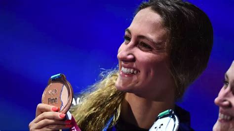 Ai campionati continentali di budapest, la nuotatrice romana ha vinto con il tempo di 15'53''59. La "maturità" di Simona Quadarella - Soave Sia il Vento