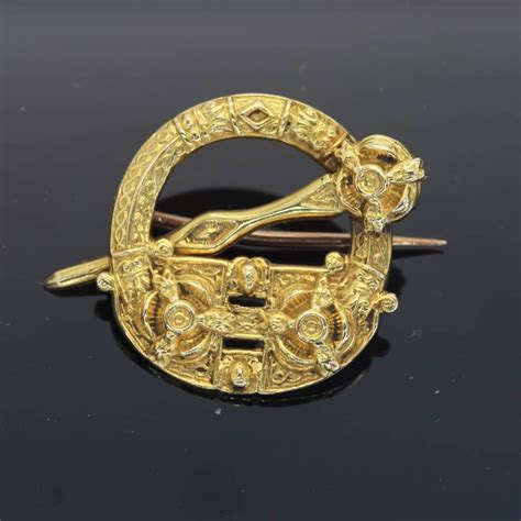 18kt Gold Tara Brooch By Wests Late 19th Century 850 Brooch Gold