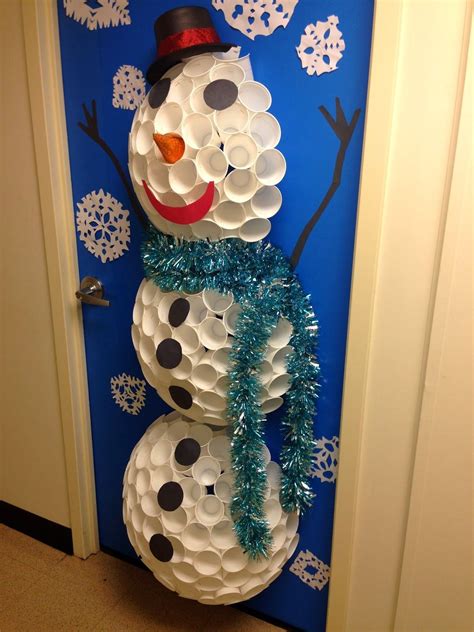 Christmas Door Decorating Ideas Thegouchereye