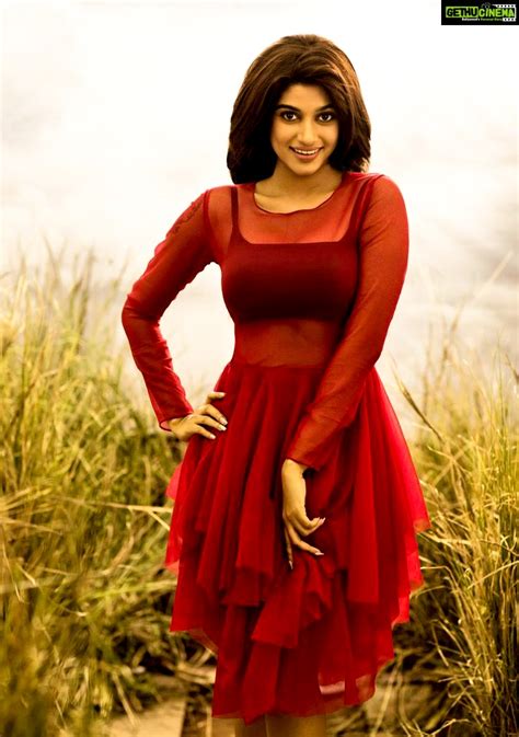 Actress Oviya 2019 Latest Photoshoot Gallery Gethu Cinema