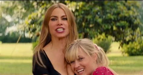 Video Lesbian Stuff Sofia Vergara And Reese Witherspoon Are