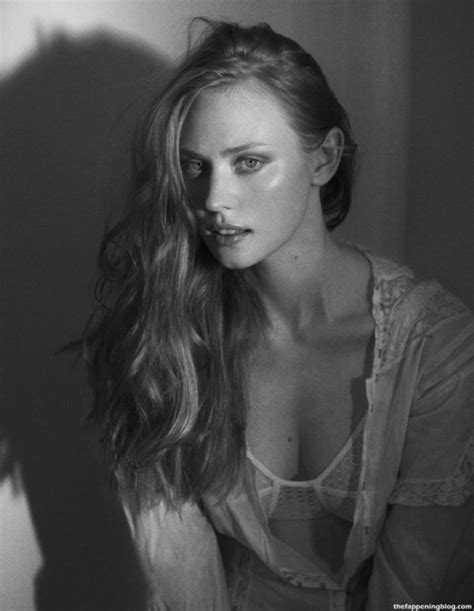 Deborah Ann Woll Possible Nude Leaked Sexy Compilation Photos