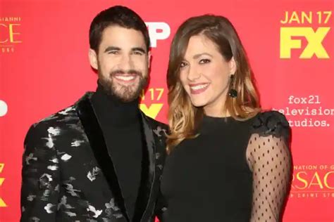 Darren Criss Is Engaged To Mia Swier See The Cutest Photos Of The Longtime Couple College Candy